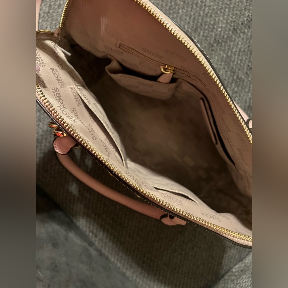 Michael Kors Purse - Picture 4 of 6